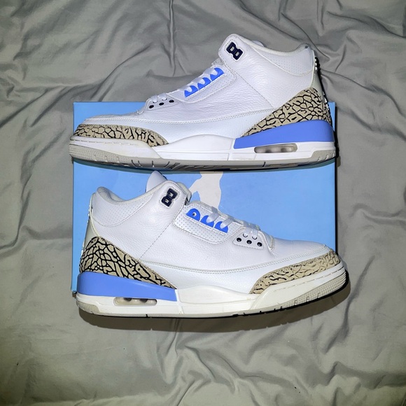 Air Jordan 3 Retro ‘UNC’ - Picture 1 of 8